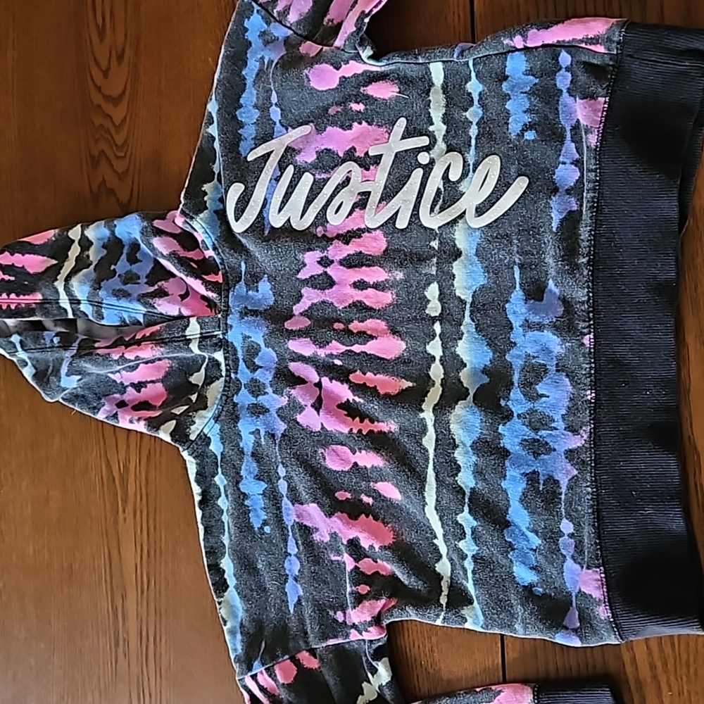 Girls hooded pullover shirt